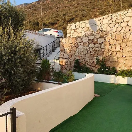 Aren In Kalkan * קס